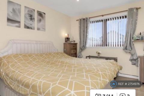2 bedroom semi-detached house to rent, Stewart Crescent, Barrhead, Glasgow, G78