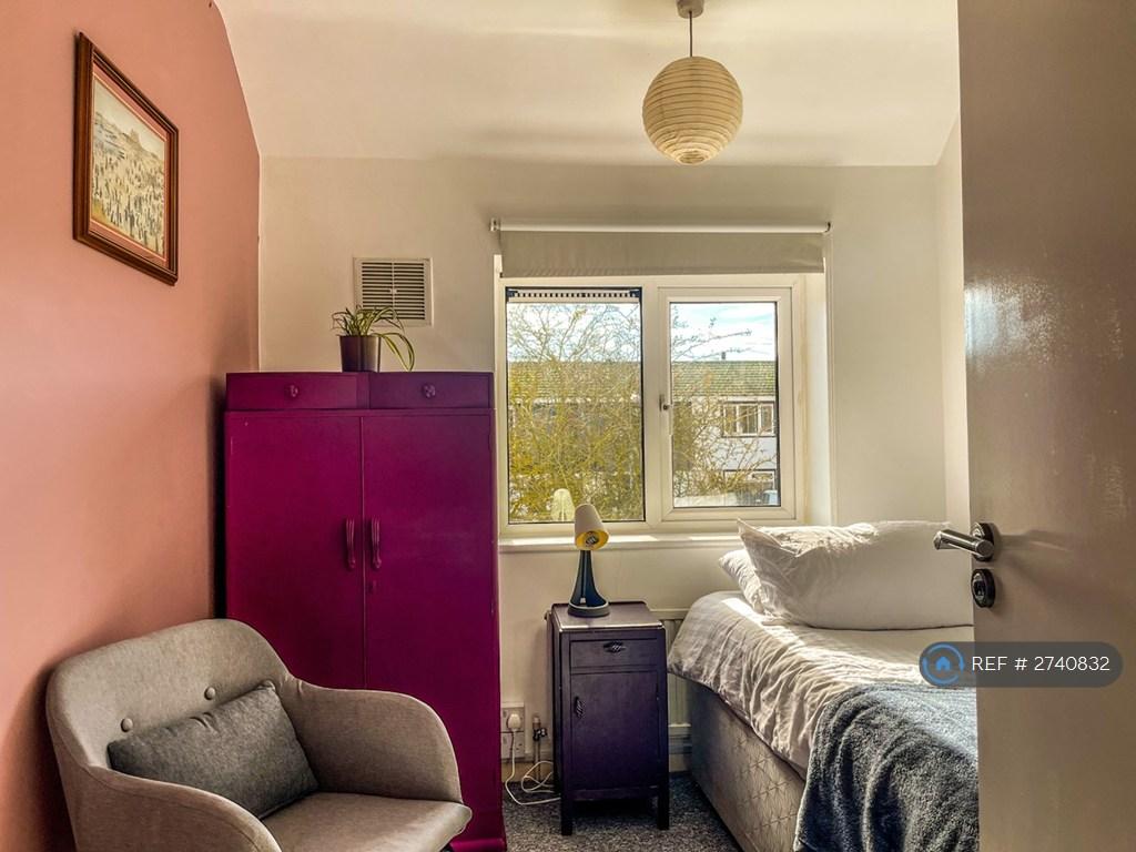 Single Bedroom