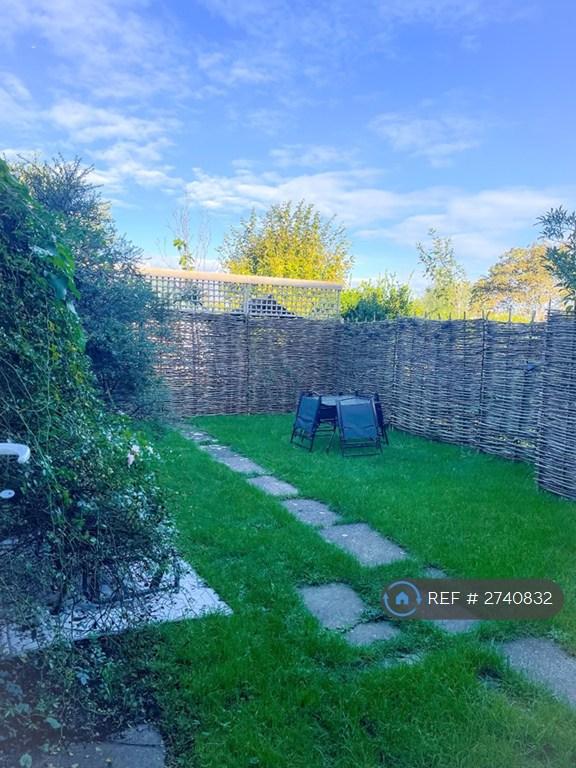 Enclosed Back Garden