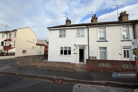 1 bedroom in a house share to rent, Crown Road, Great Yarmouth, NR30