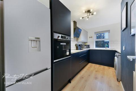 1 bedroom apartment for sale, Lions Close, London
