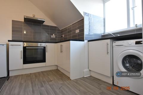 2 bedroom maisonette to rent, Princess Street, Luton, LU1