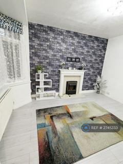 4 bedroom terraced house to rent, Barkingside, Barkingside, IG6