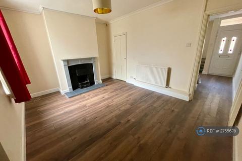 2 bedroom terraced house to rent, Edmund Street, Swindon, SN1