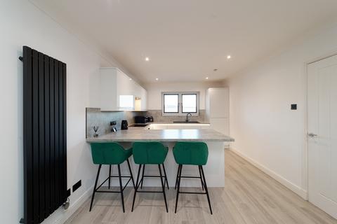 2 bedroom flat for sale, 19D, Stonefield Green, Lochfield Road, Paisley, PA2 7RG