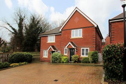 Sheffield Close, Reading RG8