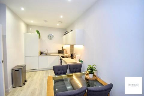2 bedroom flat for sale, Upperton Road, Eastbourne BN21