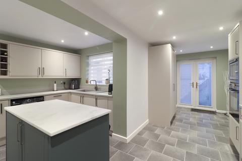 4 bedroom detached house for sale, Eden Glade, Swallownest, Sheffield, S26