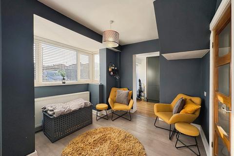 3 bedroom semi-detached house for sale, Hillhead Parkway, Tyne and Wear NE5