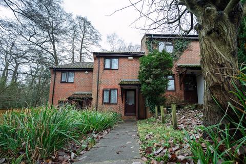 2 bedroom semi-detached house to rent, Hollybrook, Southampton