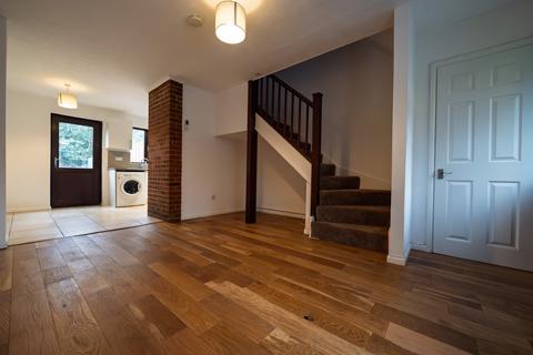 2 bedroom semi-detached house to rent, Hollybrook, Southampton