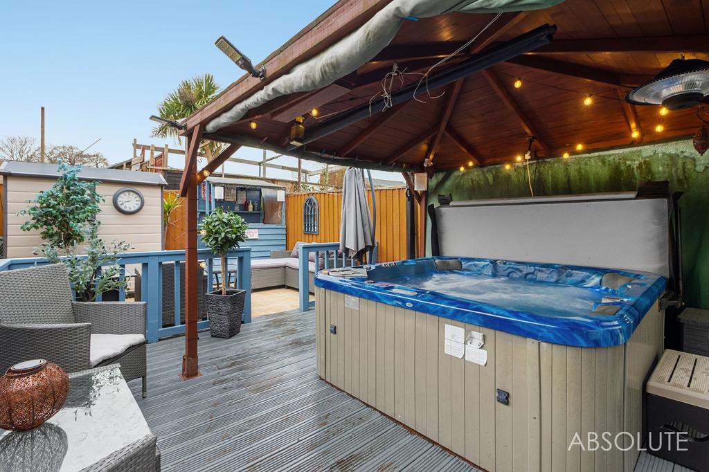 Hot tub