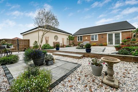 2 bedroom detached bungalow for sale, Y Gerddi, Pontardulais, Swansea