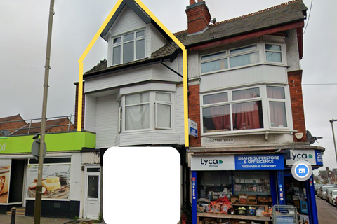 3 bedroom flat to rent, Evington Road, Leicester LE2