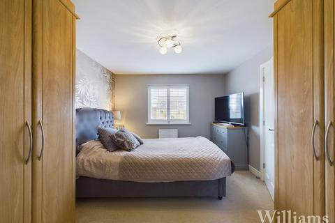 undefined, Arch Grove, Aylesbury HP18