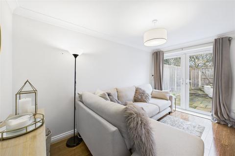 undefined, London Road, Wokingham, Berkshire, RG40