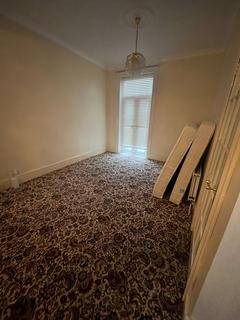 3 bedroom terraced house to rent, London, E12