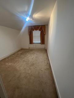 3 bedroom terraced house to rent, London, E12