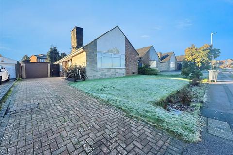 3 bedroom bungalow to rent, Trevor Drive, Kent ME16