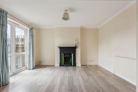 1 bedroom ground floor flat for sale, Northwood Hills HA6
