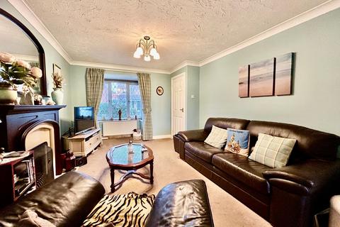 4 bedroom detached house for sale, Bank House Close, Manchester M29