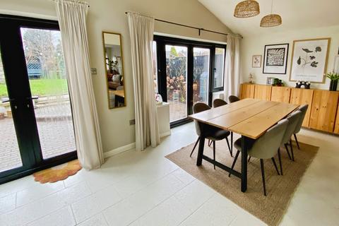 3 bedroom semi-detached house for sale, Westerdale Road, Grantham, NG31