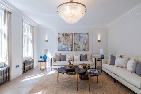 undefined, Frognal, Hampstead Village, NW3