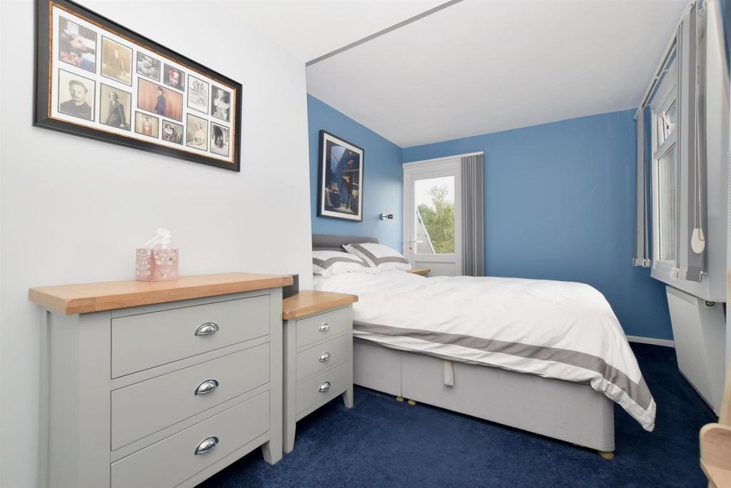 Bedroom (2)