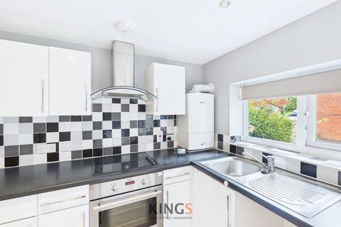 2 bedroom apartment to rent, Broom Close, Hatfield, AL10