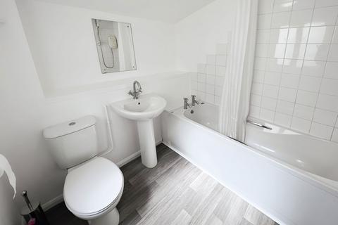 2 bedroom terraced house to rent, Andover Street, Swindon, SN1 5HX
