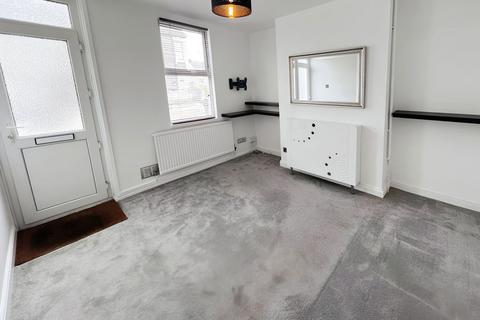 2 bedroom terraced house to rent, Andover Street, Swindon, SN1 5HX