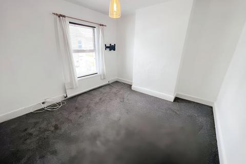2 bedroom terraced house to rent, Andover Street, Swindon, SN1 5HX