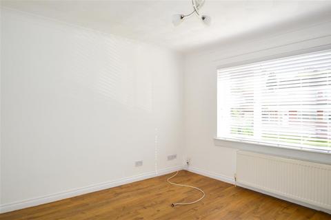 2 bedroom apartment to rent, Garden Square Walk, Airdrie