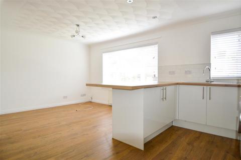 2 bedroom apartment to rent, Garden Square Walk, Airdrie