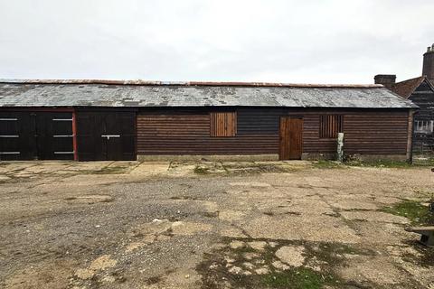 Industrial unit to rent - Roe End Farm, Roe End Lane Markyate AL3 8AQ