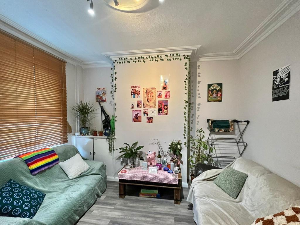 Upload living room 2 659d127bc7d8b.jpeg