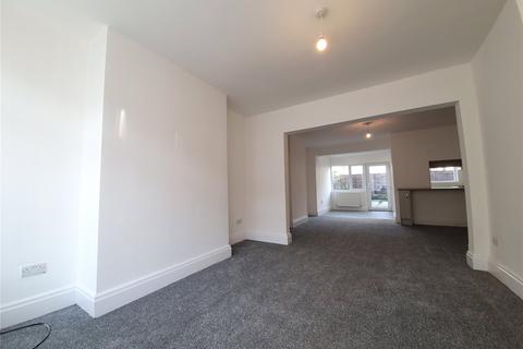 2 bedroom semi-detached house to rent, Stanley Street, Manchester M25