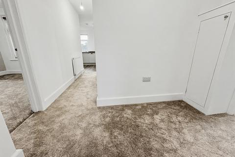3 bedroom flat for sale, Christchurch