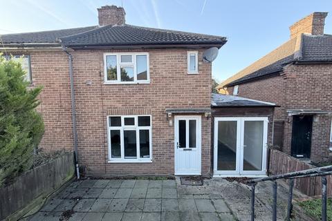 3 bedroom semi-detached house to rent, Spearing Road, High Wycombe, HP12