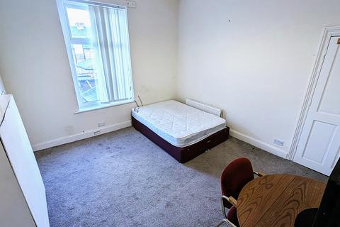 3 bedroom flat share to rent, Chester Road, Sunderland SR4