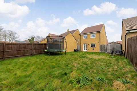 3 bedroom detached house for sale, Elder Avenue, Stotfold
