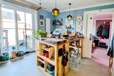 2 bedroom apartment for sale, Hawthorn Drive, Crowthorne, Berkshire