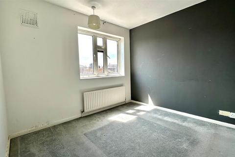 1 bedroom in a house share to rent, Canterbury Drive, Brighton BN2