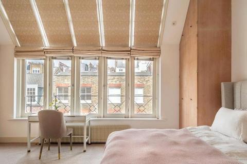 3 bedroom apartment to rent, Gloucester Square, London W2