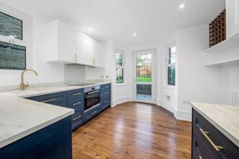 2 bedroom apartment to rent, Thurlow Hill, West Dulwich, London, SE21