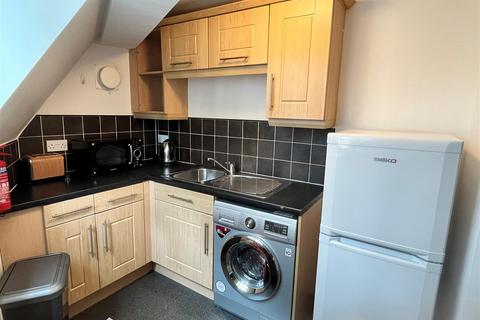 2 bedroom apartment to rent, Westmorland Road, City Centre