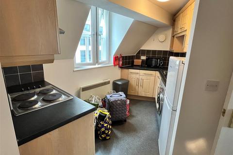 2 bedroom apartment to rent, Westmorland Road, City Centre