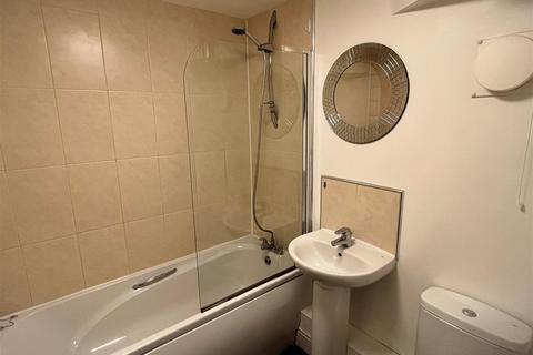 2 bedroom apartment to rent, Westmorland Road, City Centre