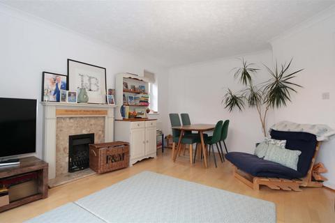 undefined, Youens Drive, Thame