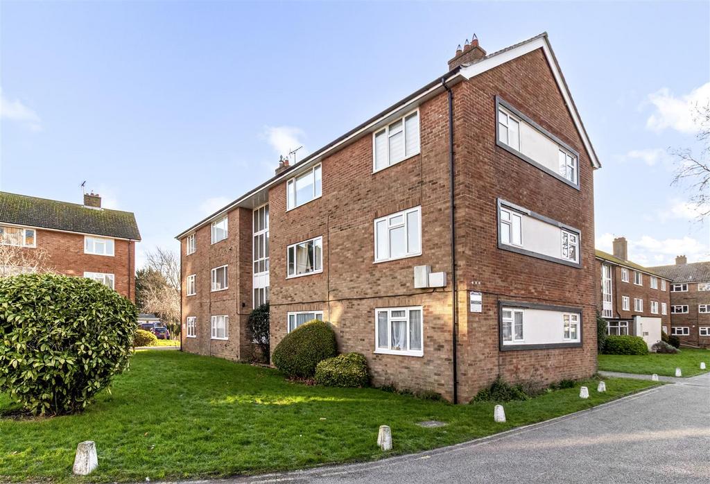 Meadway Court, 47-014(1).JPG